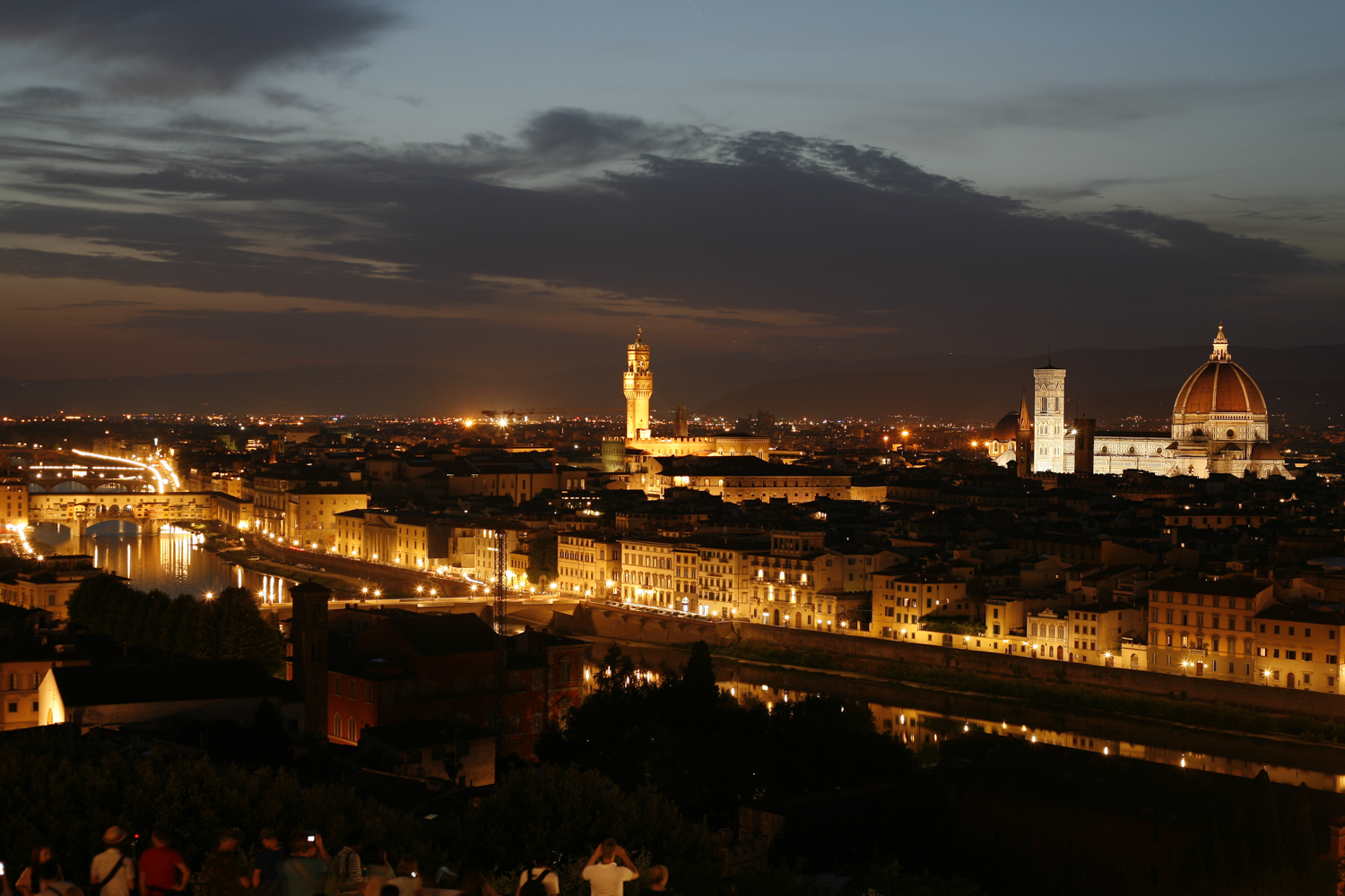 Florencja widok nocą