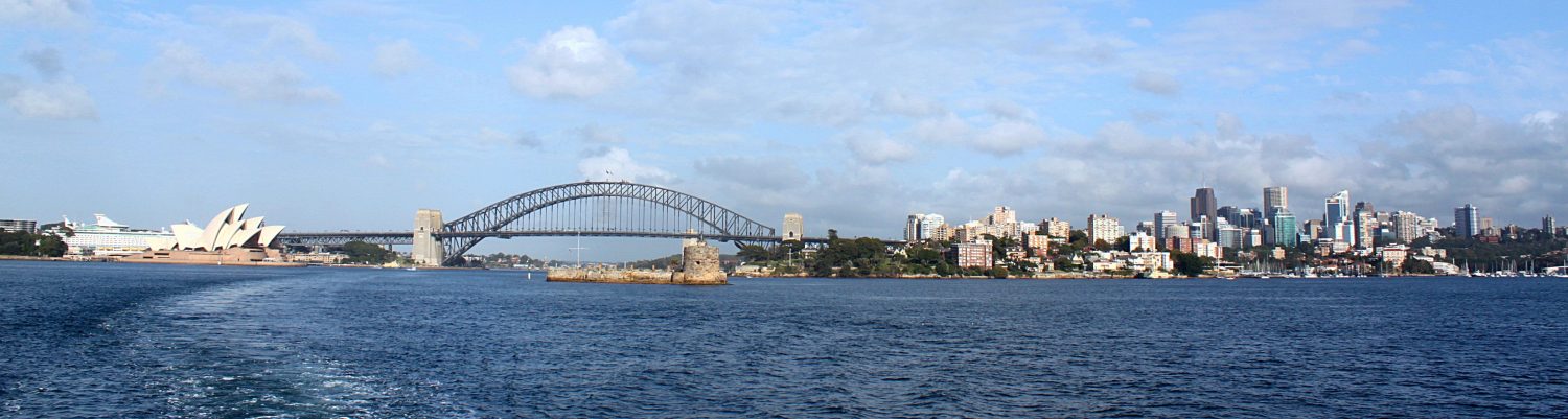 panorama Sydney z promu